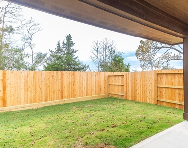 815 Roosevelt - Photo Thumbnail 31