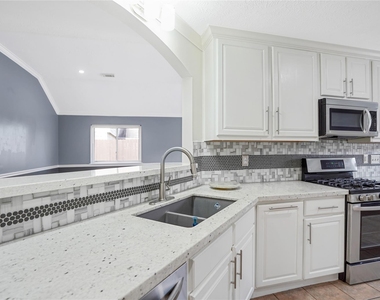 19706 Azalea Valley Drive - Photo Thumbnail 13