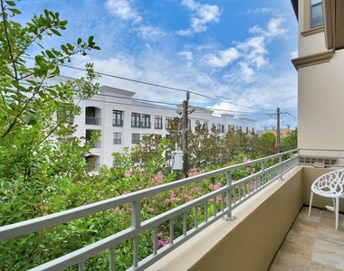 1118 Columbus Street - Photo Thumbnail 20