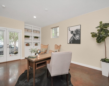 1118 Columbus Street - Photo Thumbnail 6