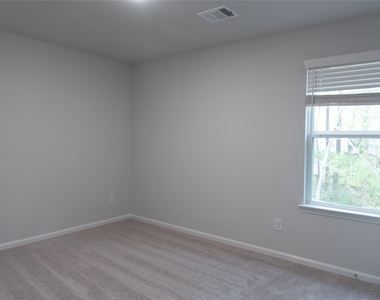64 Valiant Ridge Trail - Photo Thumbnail 14