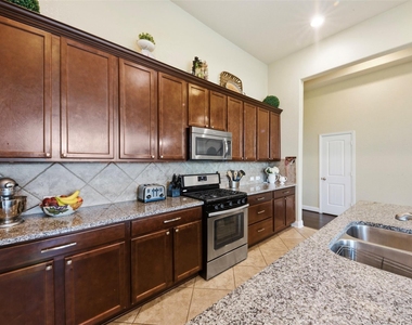 2003 Sunset Terrace Lane - Photo Thumbnail 12
