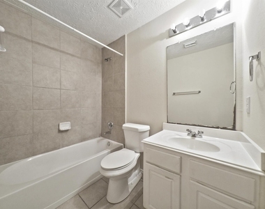 427 Northvalley Drive - Photo Thumbnail 21