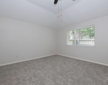 16035 Hollow Rock Drive - Photo Thumbnail 16