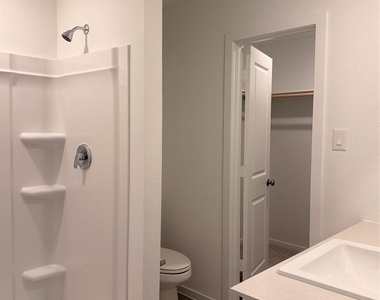 15014 Tremaine Court - Photo Thumbnail 3