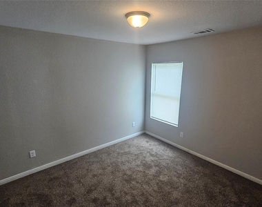 14190 Green Wing Circle - Photo Thumbnail 4