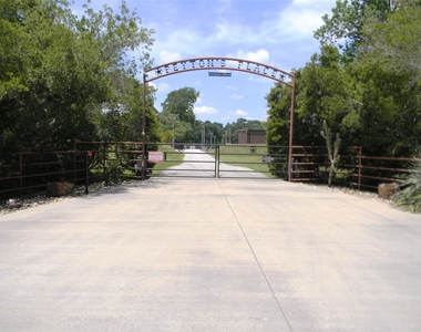 20329 Roberts Cemetery Road - Photo Thumbnail 2