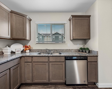 21155 Gosling Road - Photo Thumbnail 5