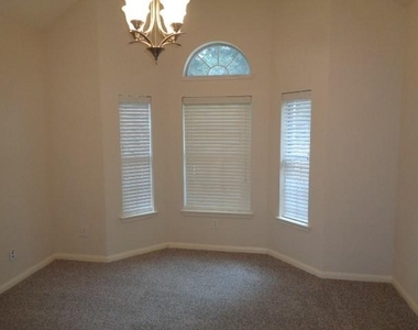 20347 Yosemite Falls Drive - Photo Thumbnail 9