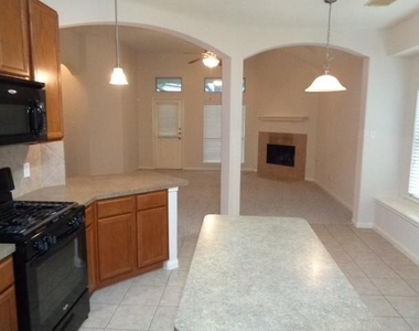 20347 Yosemite Falls Drive - Photo Thumbnail 5