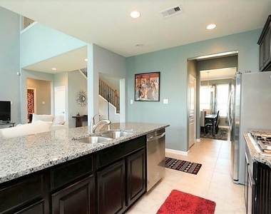 4811 Lennon Park Court - Photo Thumbnail 10
