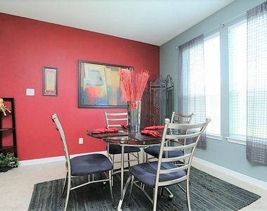 4811 Lennon Park Court - Photo Thumbnail 21