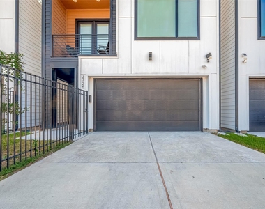 2726 Anita Street - Photo Thumbnail 1