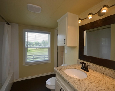 12652 Calvary Road - Photo Thumbnail 11