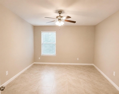 3403 Mcdonough Way - Photo Thumbnail 14