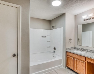 4931 Winding View Lane - Photo Thumbnail 8