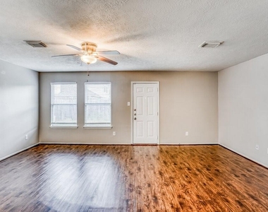 4931 Winding View Lane - Photo Thumbnail 2