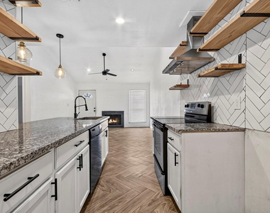 4530 Stanford Court - Photo Thumbnail 2