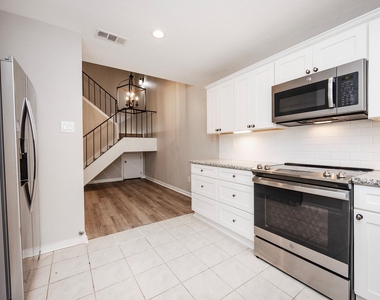 5005 Georgi Lane - Photo Thumbnail 14