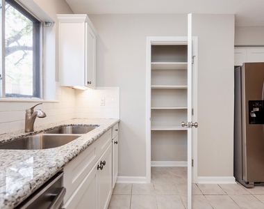 5005 Georgi Lane - Photo Thumbnail 12