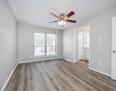 5005 Georgi Lane - Photo Thumbnail 28