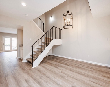 5005 Georgi Lane - Photo Thumbnail 4