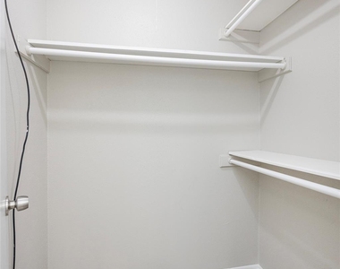 5005 Georgi Lane - Photo Thumbnail 34
