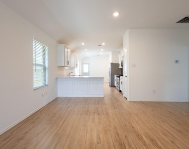 19396 Villa Mesa Dr - Photo Thumbnail 7