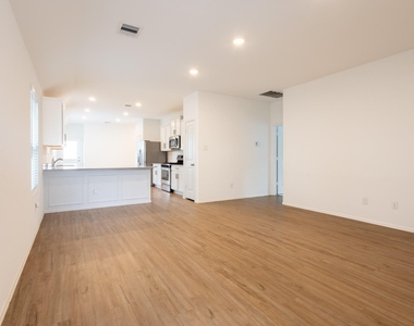 19396 Villa Mesa Dr - Photo Thumbnail 4