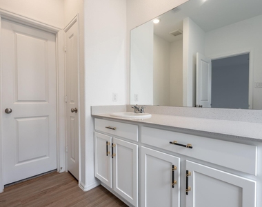 19396 Villa Mesa Dr - Photo Thumbnail 16