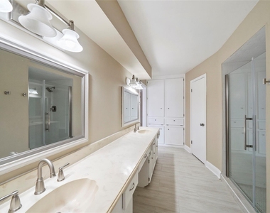 3602 Cobleskill Court - Photo Thumbnail 6
