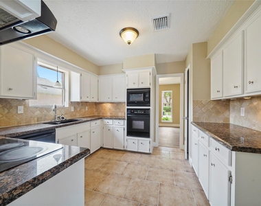 3602 Cobleskill Court - Photo Thumbnail 14
