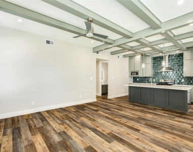 3228 Avenue R - Photo Thumbnail 5