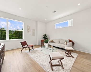 1648 W Tidwell Road - Photo Thumbnail 19