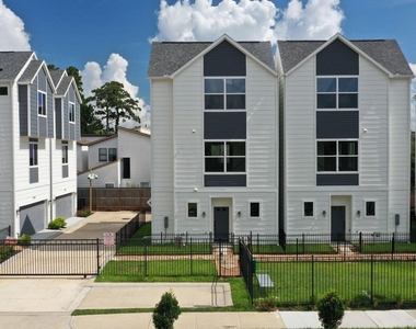 1648 W Tidwell Road - Photo Thumbnail 3