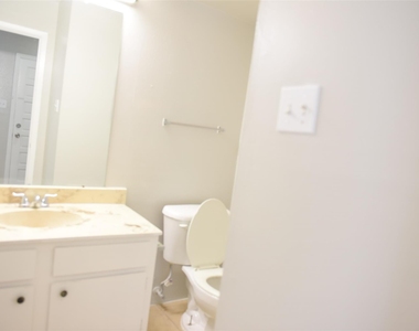 4034 Belle Park Drive - Photo Thumbnail 10