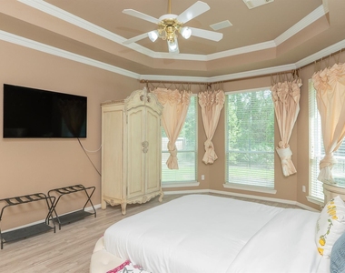 3007 Smokey Hollow Dr - Photo Thumbnail 4