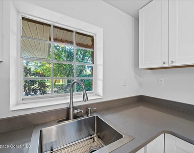 935 S Tropical Trail - Photo Thumbnail 9