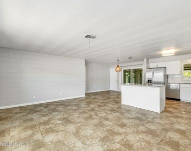 250 Carib Drive - Photo Thumbnail 4