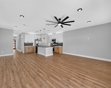 1836 Ferguson Way Street - Photo Thumbnail 3