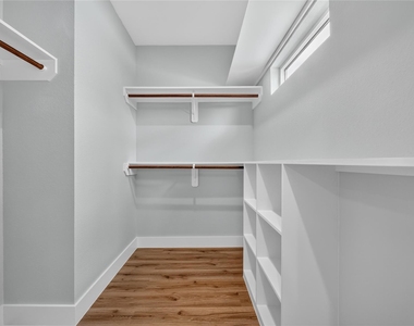 1836 Ferguson Way Street - Photo Thumbnail 7