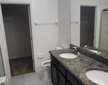 1817 Elkins Point Drive - Photo Thumbnail 3