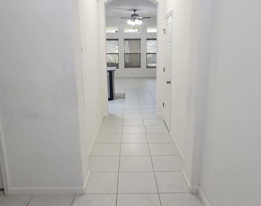 1817 Elkins Point Drive - Photo Thumbnail 16