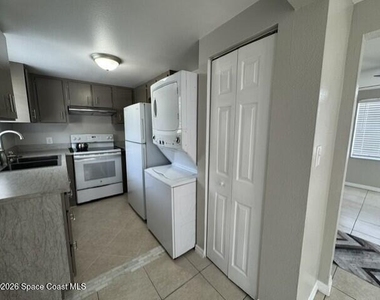 1841 Baldwin Street - Photo Thumbnail 5