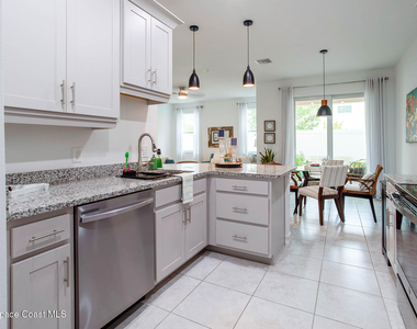 1800 Noel Place - Photo Thumbnail 2