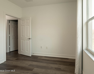 1800 Noel Place - Photo Thumbnail 20