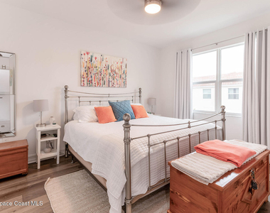 1800 Noel Place - Photo Thumbnail 13
