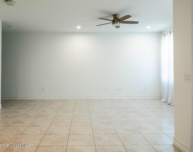 1800 Noel Place - Photo Thumbnail 9