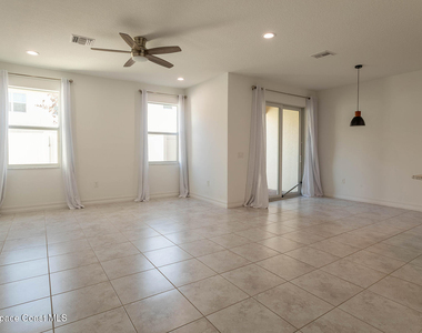 1800 Noel Place - Photo Thumbnail 7