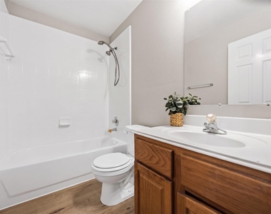 11609 Spill Creek Drive - Photo Thumbnail 8